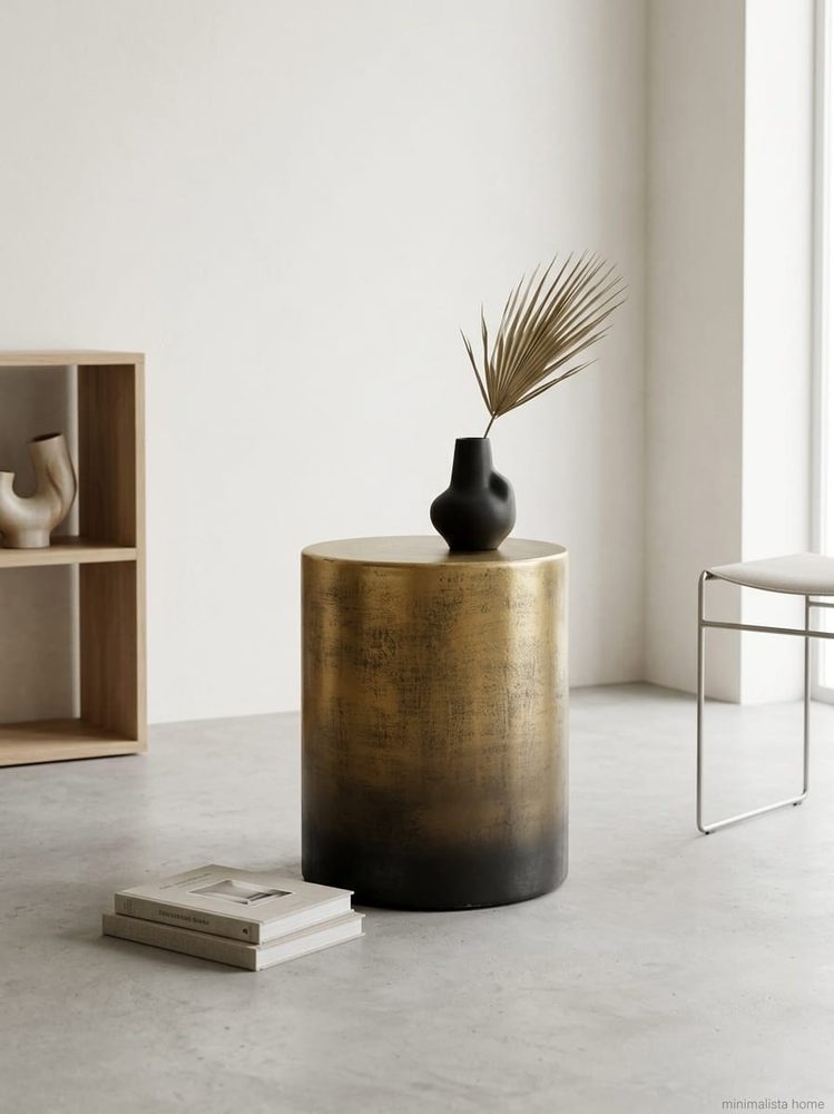 Pedestal Side Table (brass tone)